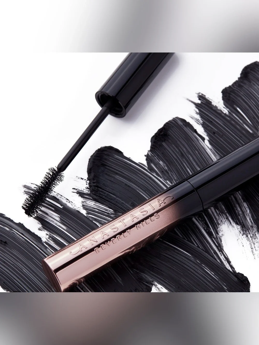 JET BLACK Anastasia Lash Brag Volumizing Mascara -